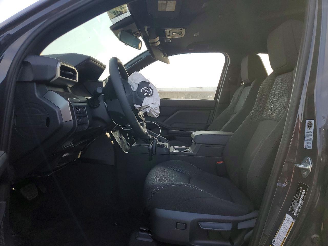 2025 Toyota 4Runner Sr5 - Image 7