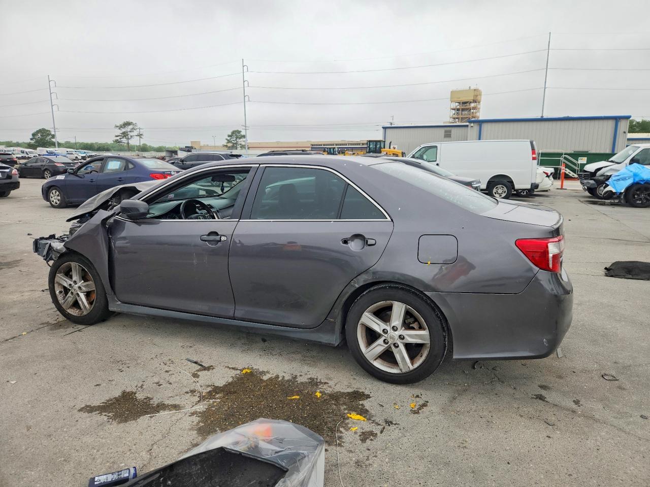 2014 Toyota Camry Se - Фото 2