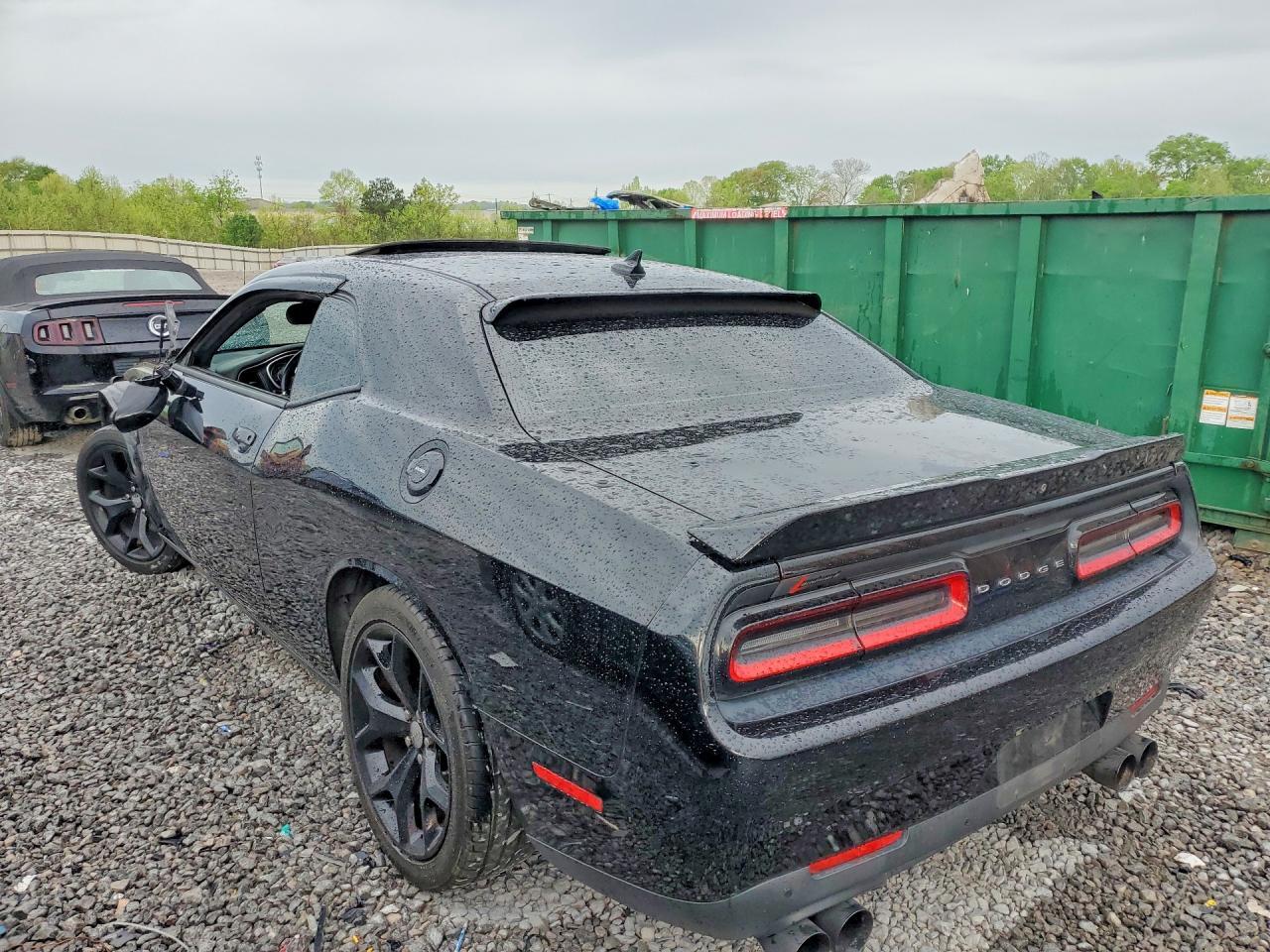 2016 Dodge Challenger R - Фото 2