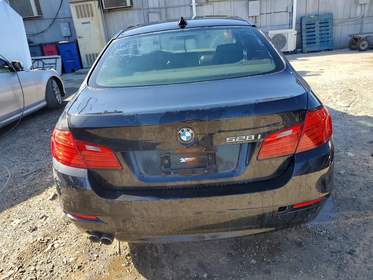 2015 BMW 528I - Image 6