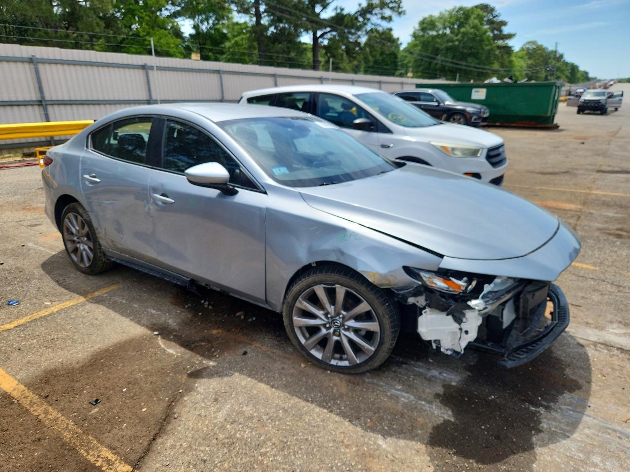 2021 Mazda 3 Select - Image 4