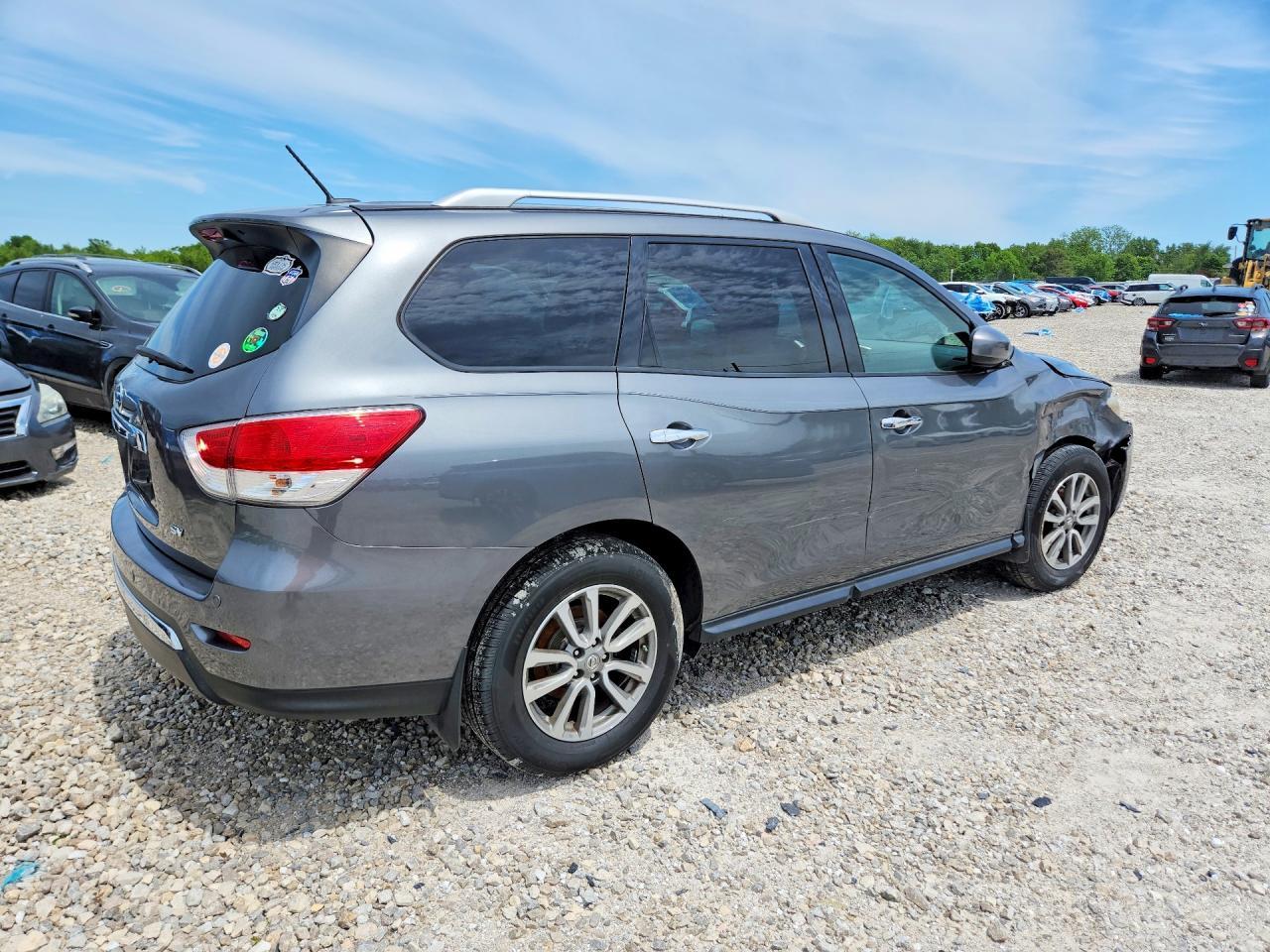2016 Nissan Pathfinder Sv - Фото 3