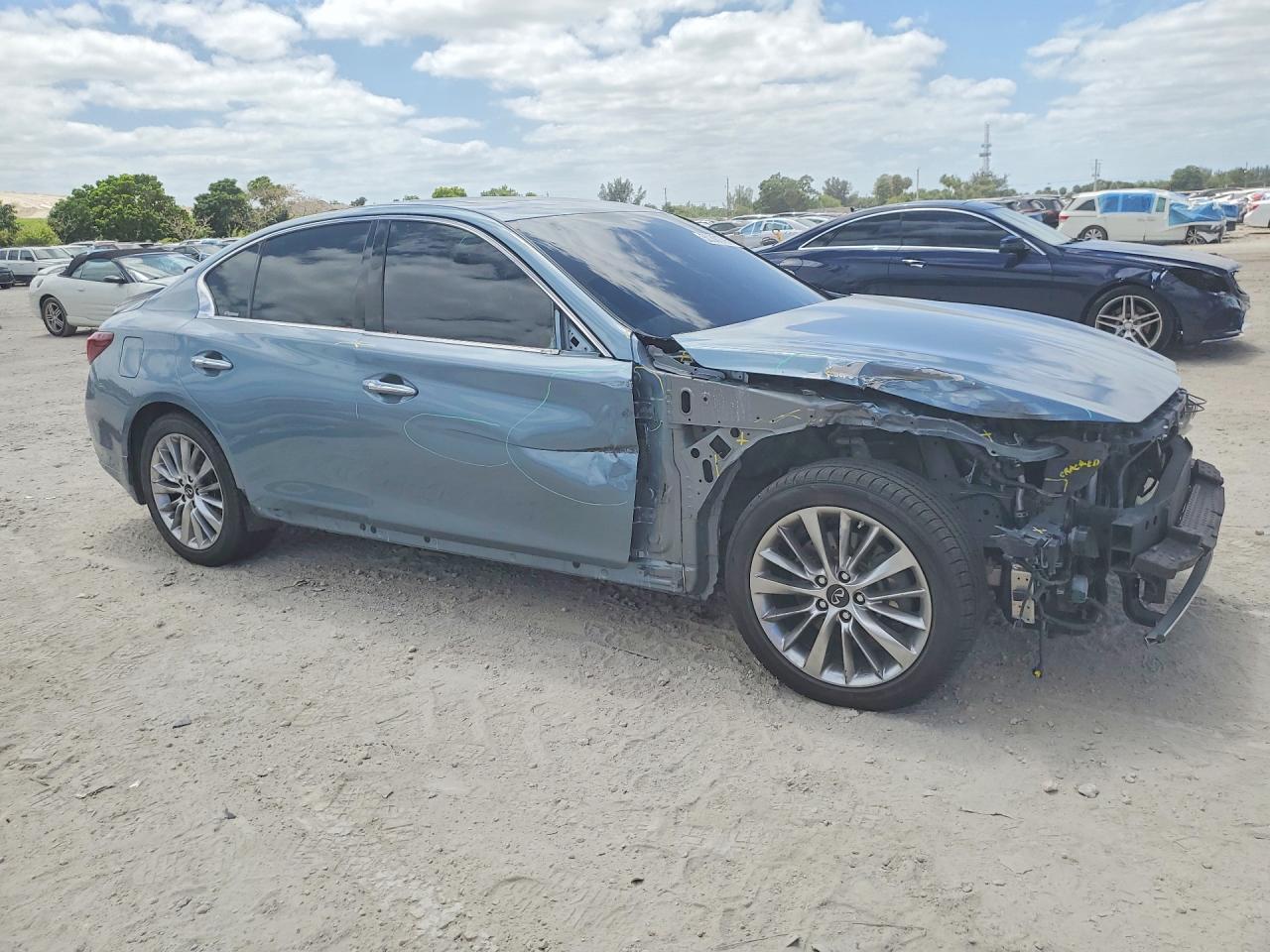 2020 Infiniti Q50 3.0T Luxe - Фото 4