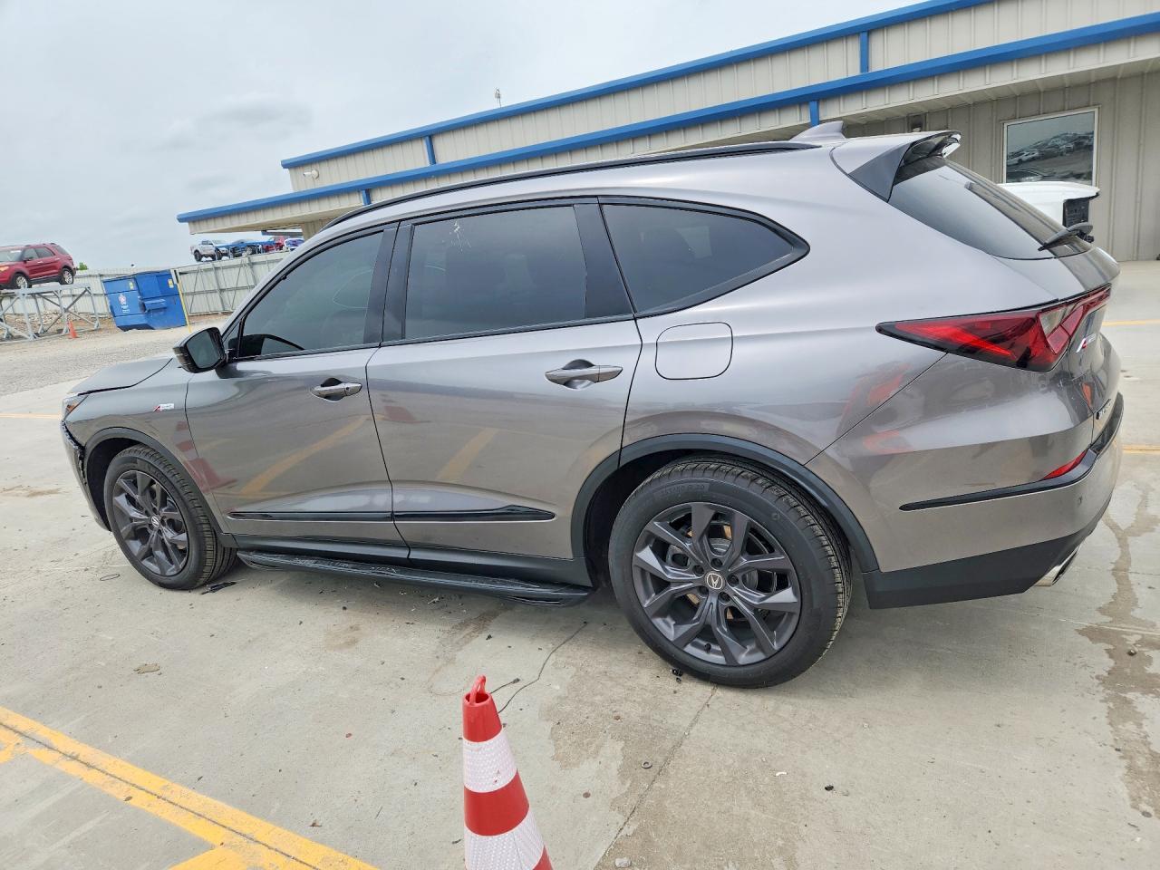 2023 Acura Mdx A-Spec - Image 2