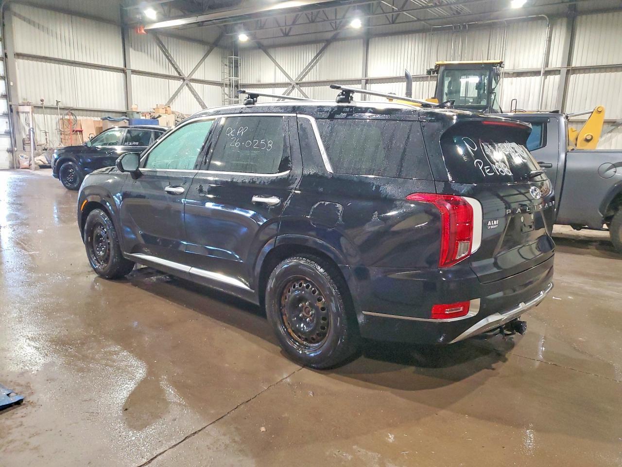 2022 Hyundai Palisade Limited - Image 2