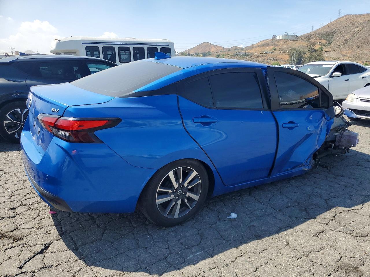 2021 Nissan Versa Sv - Фото 3