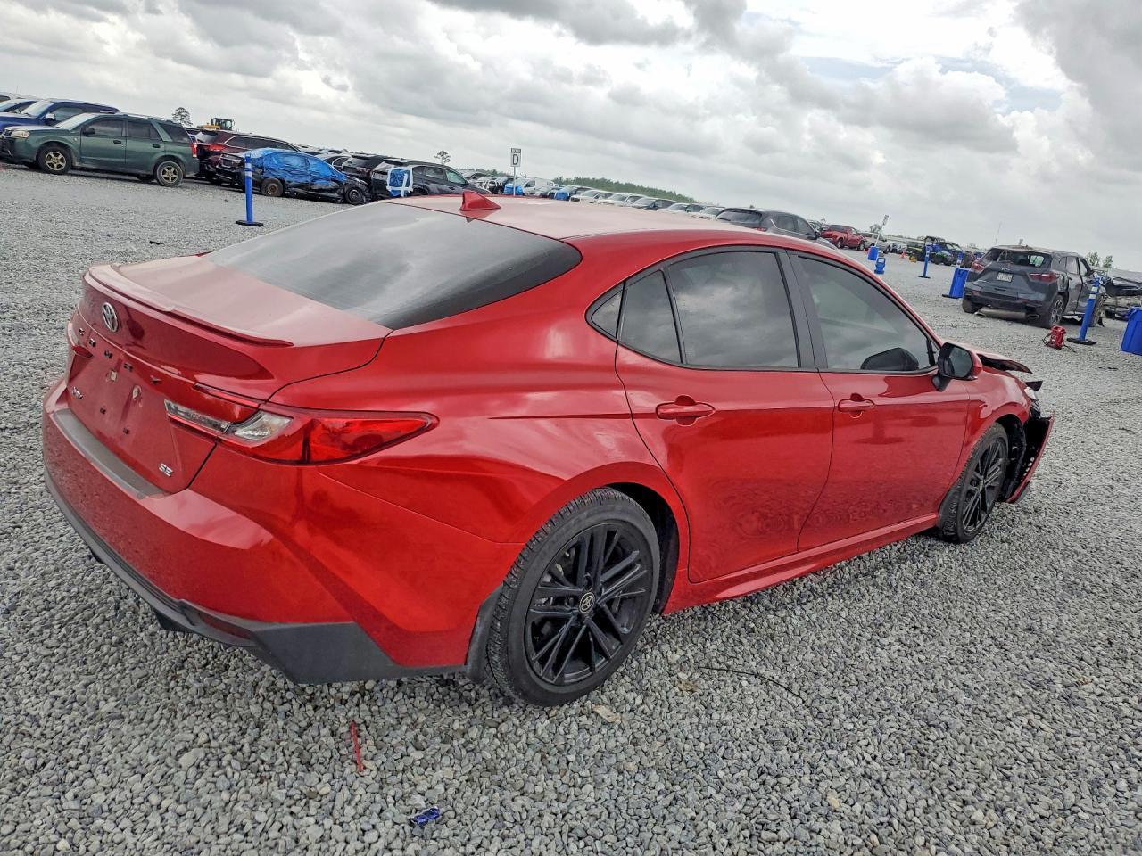 2025 Toyota Camry Se - Фото 3