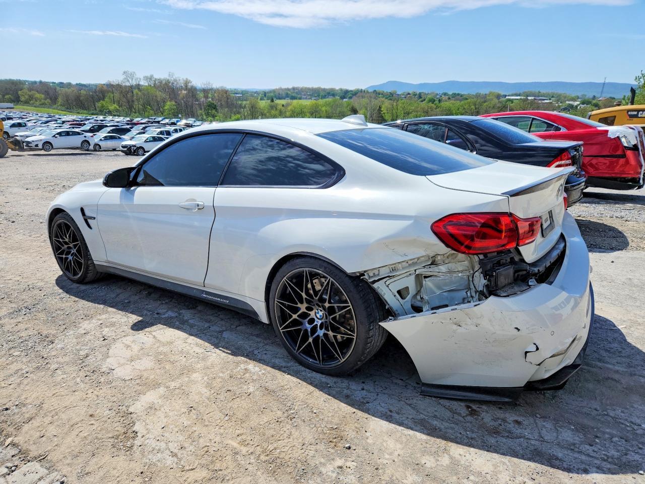 2018 BMW M4 - Фото 2