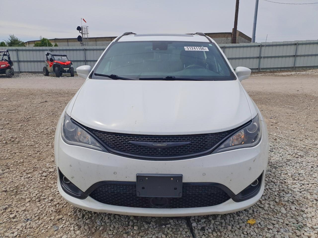 2018 Chrysler Pacifica Touring L Plus - Фото 5