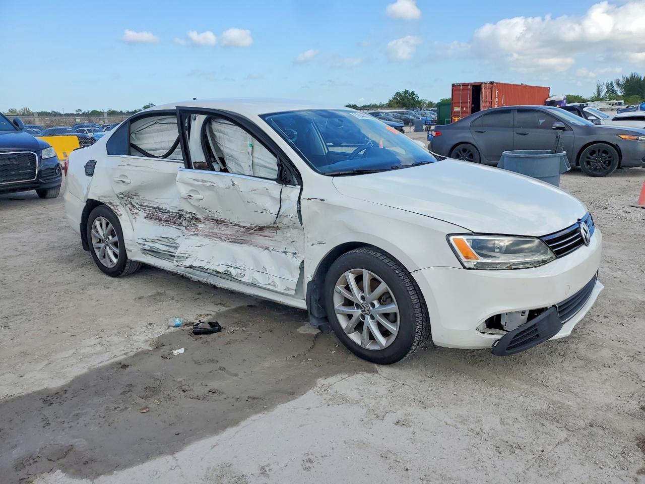 2013 Volkswagen Jetta Se - Фото 4