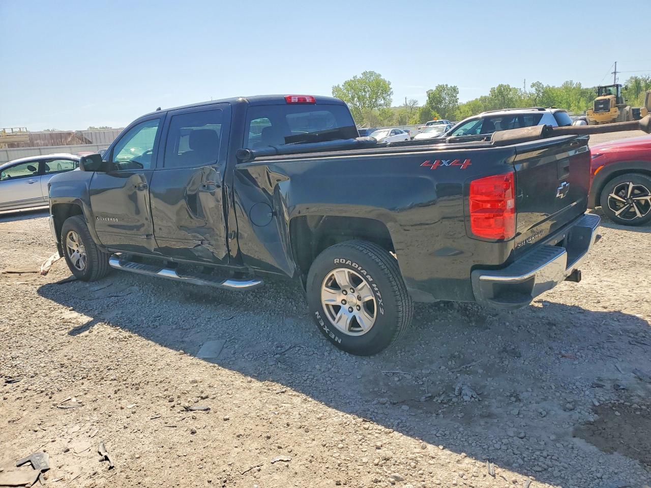 2018 Chevrolet Silverado K1500 Lt - Image 2