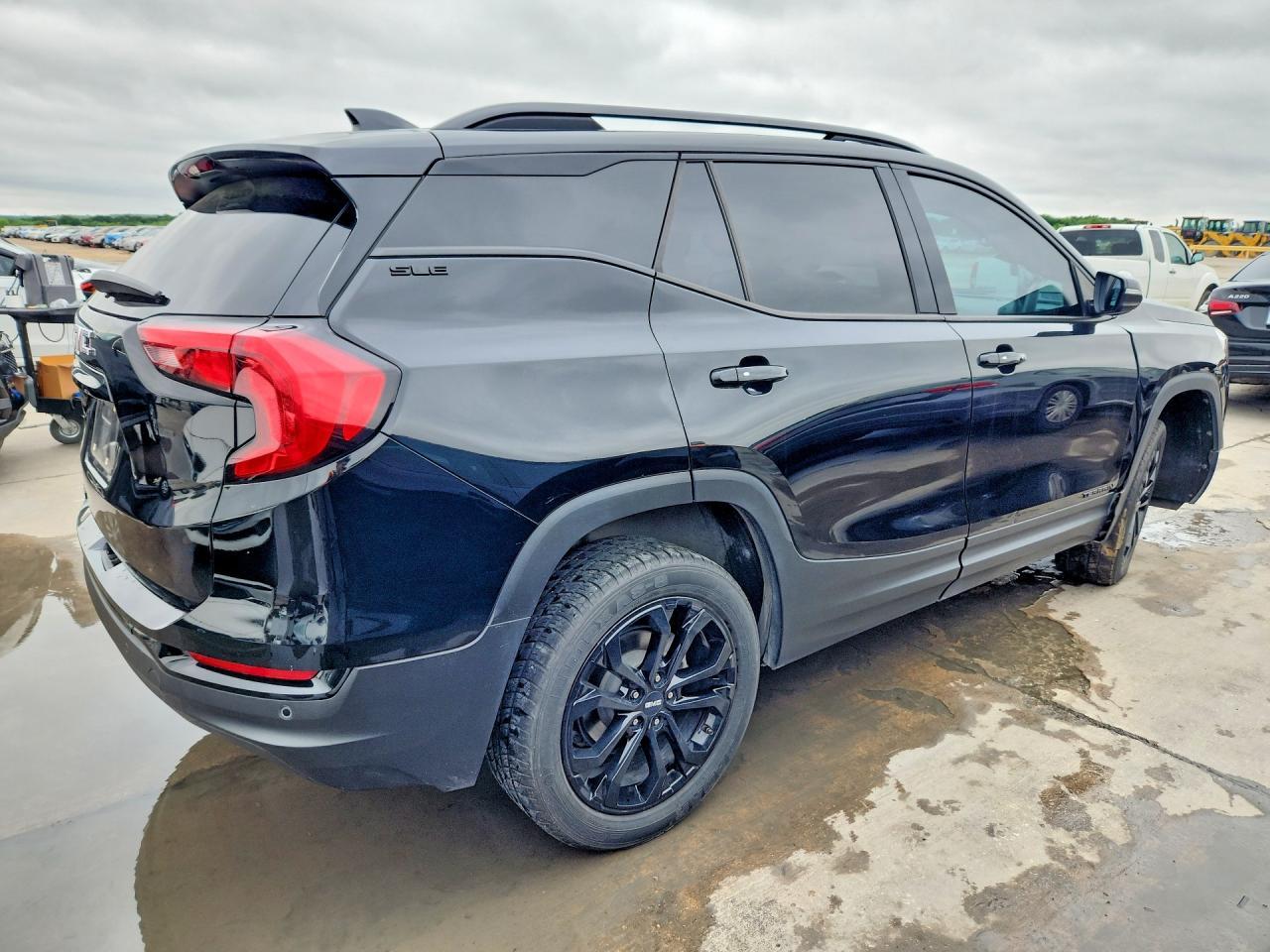 2020 GMC Terrain Sle - Image 3