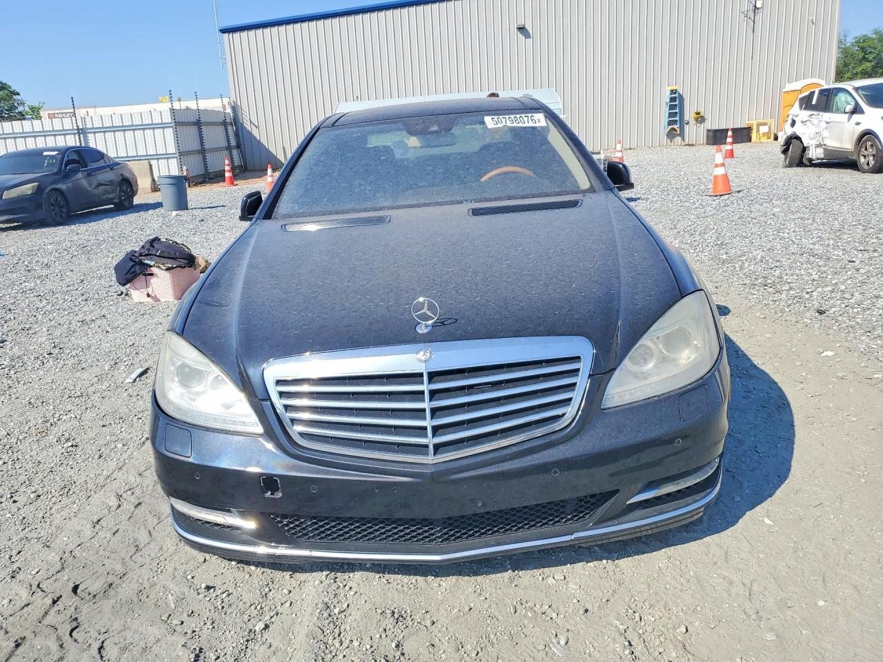 2011 Mercedes-Benz S 550 4Matic - Image 5