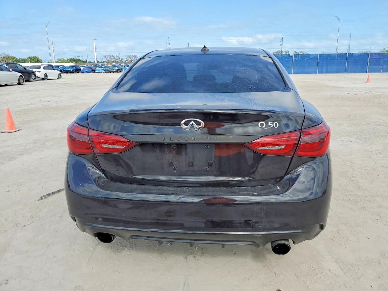2018 Infiniti Q50 3.0T Luxe - Image 6