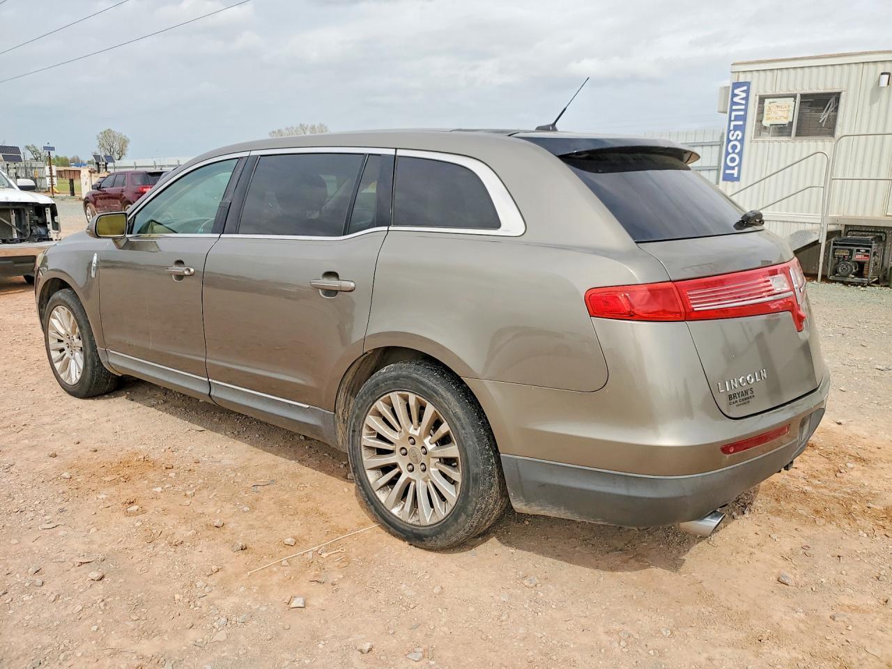 2012 Lincoln Mkt - Фото 2