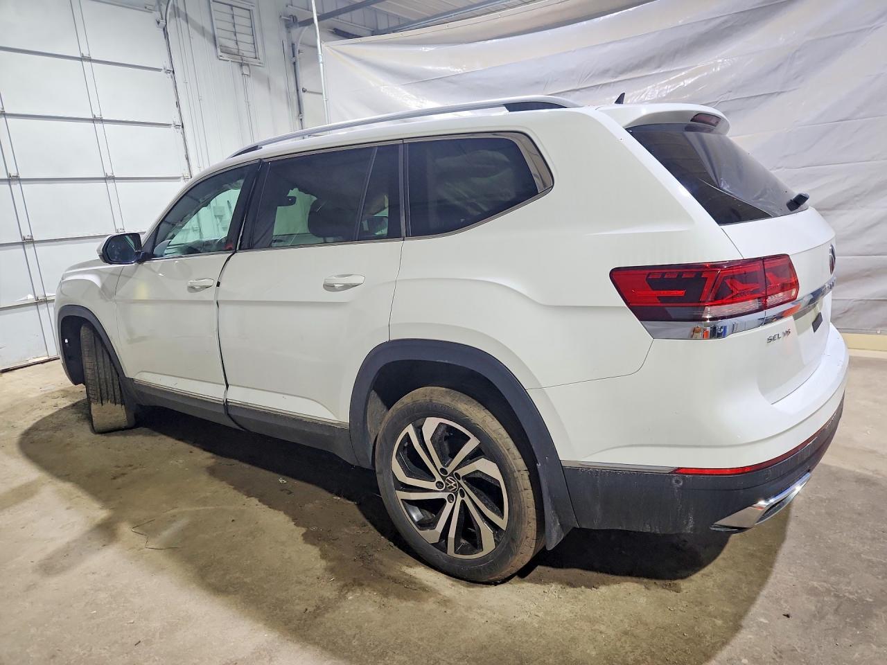 2021 Volkswagen Atlas Sel Premium - Image 2