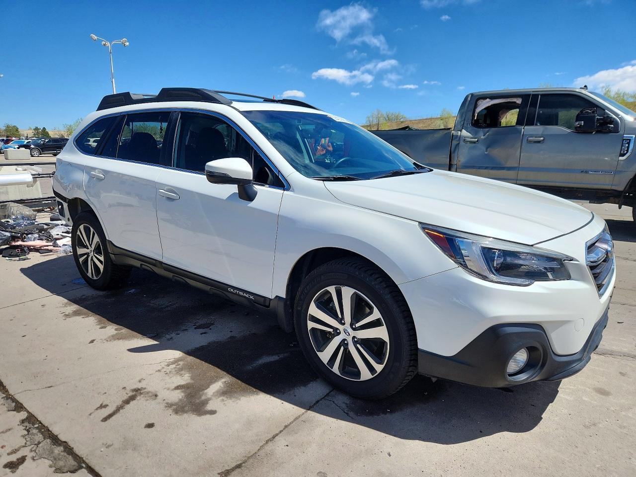 2018 Subaru Outback 2.5I Limited - Image 4