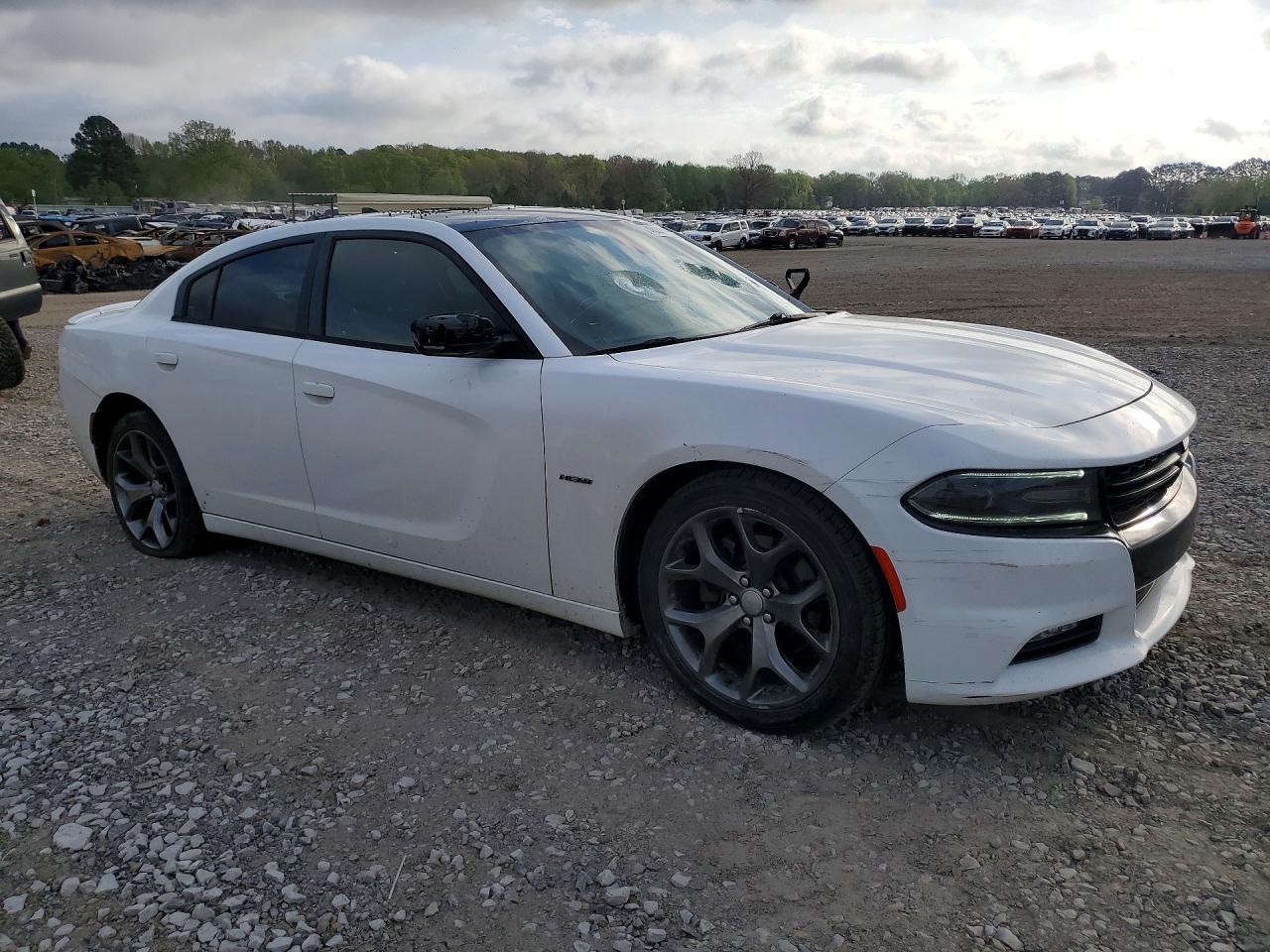 2015 Dodge Charger R - Фото 4