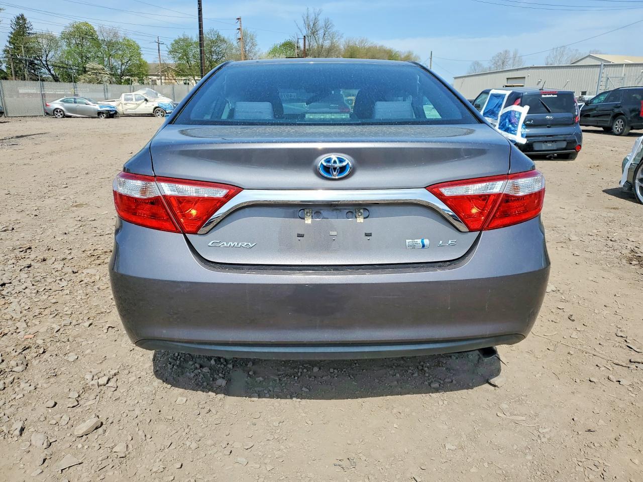 2015 Toyota Camry Hybrid Le - Фото 6