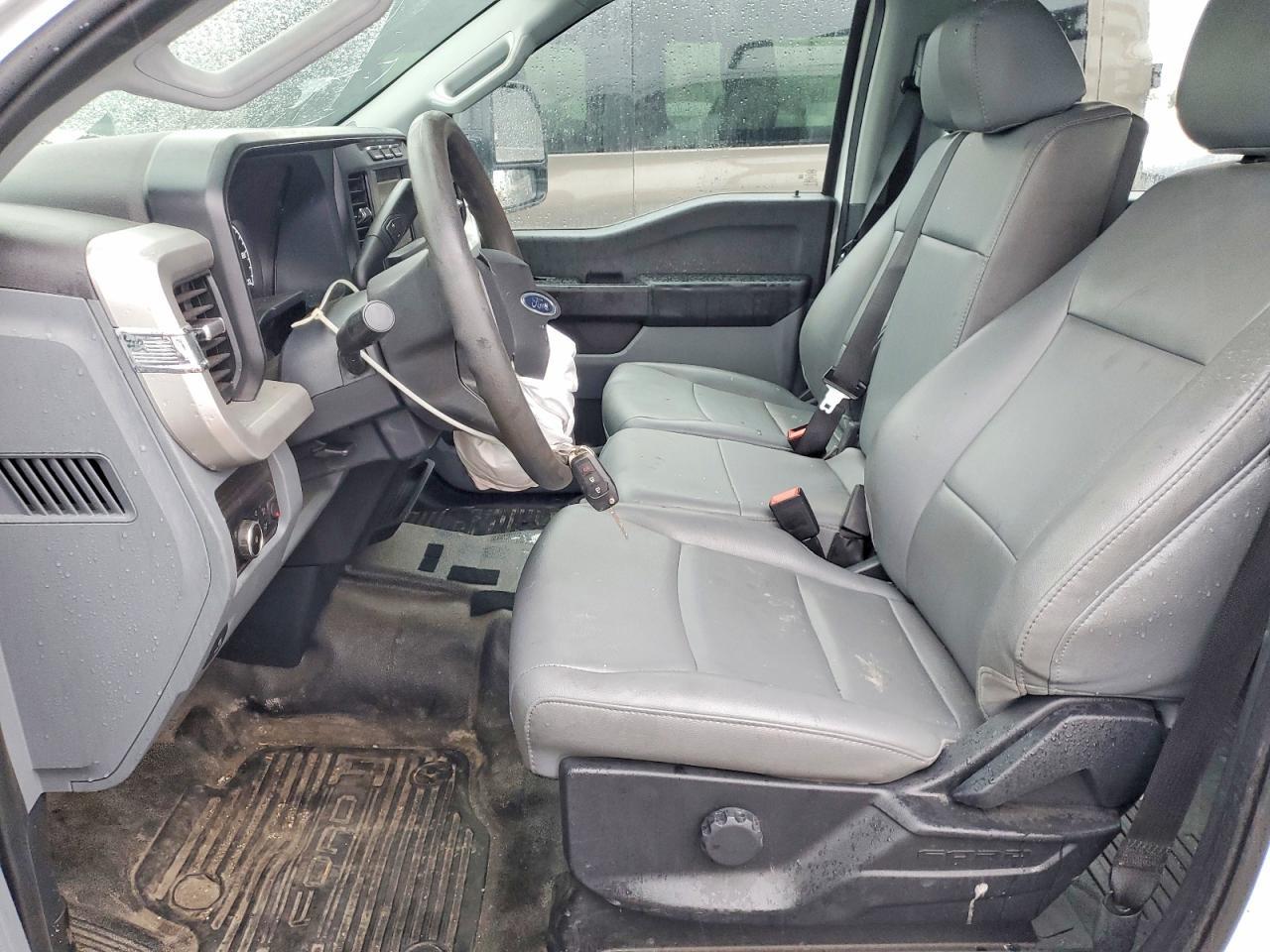 2024 Ford F250 Super Duty Utility / Service Truck - Image 7