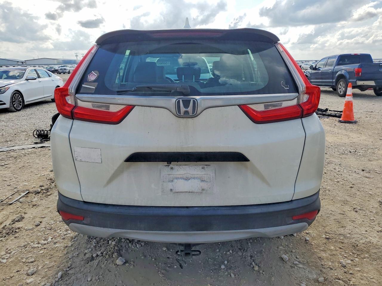 2017 Honda Cr-V Lx - Image 6