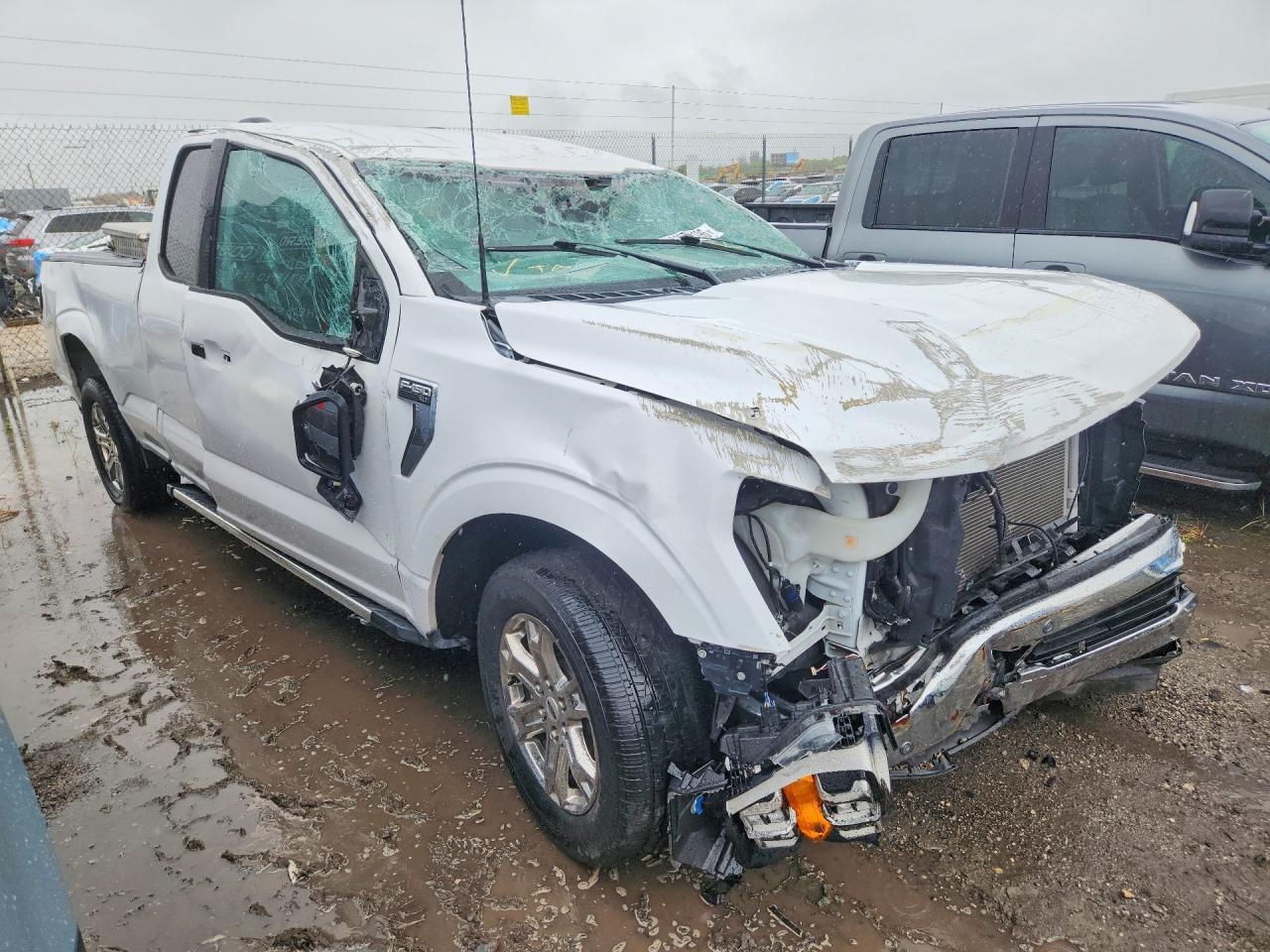 2022 Ford F150 Super Cab - Фото 4