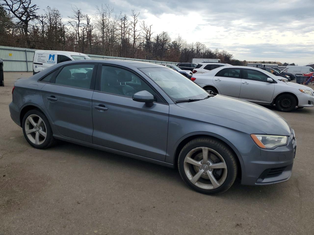 2016 Audi A3 Premium - Фото 4