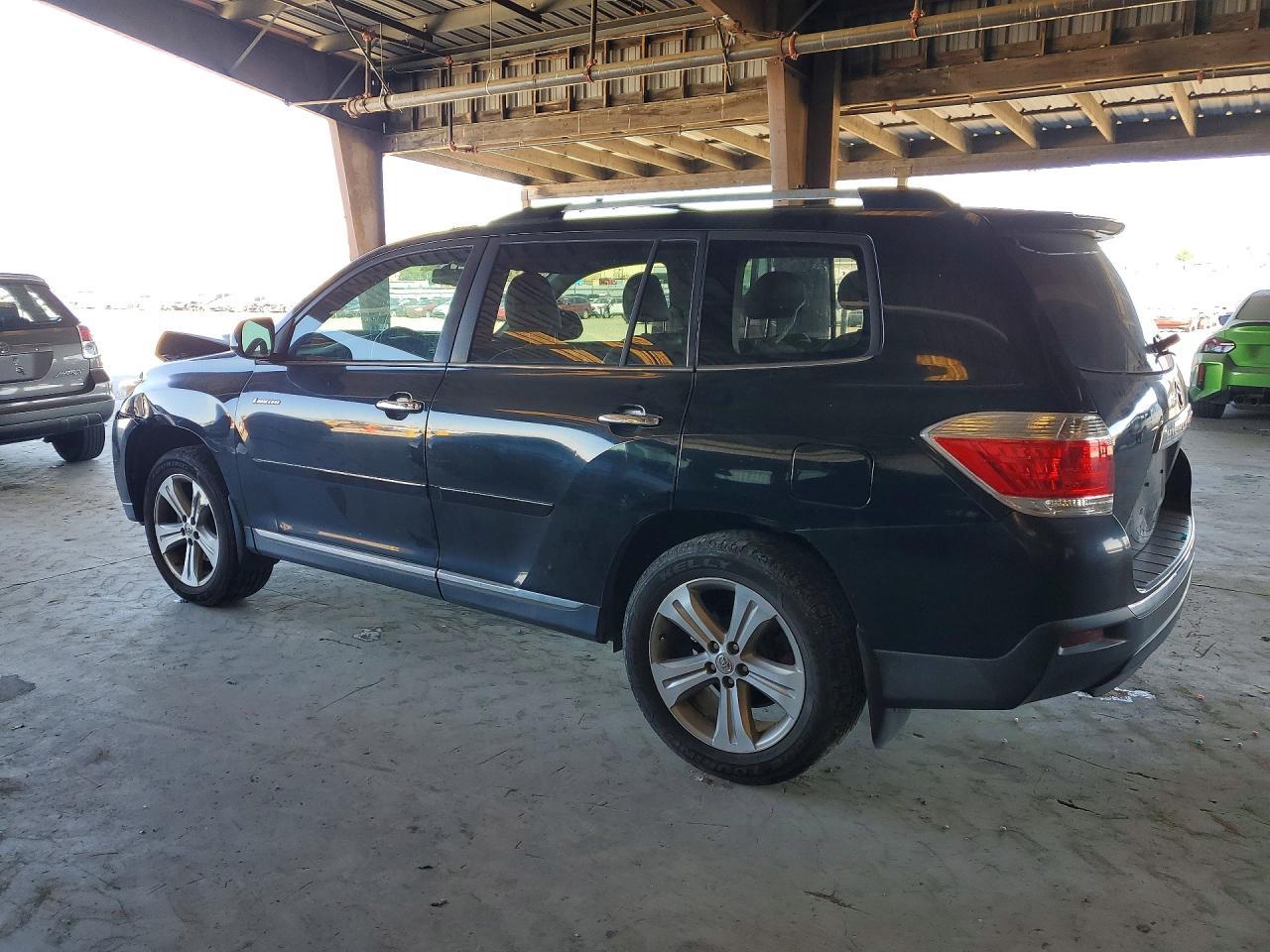 2013 Toyota Highlander Limited - Фото 2