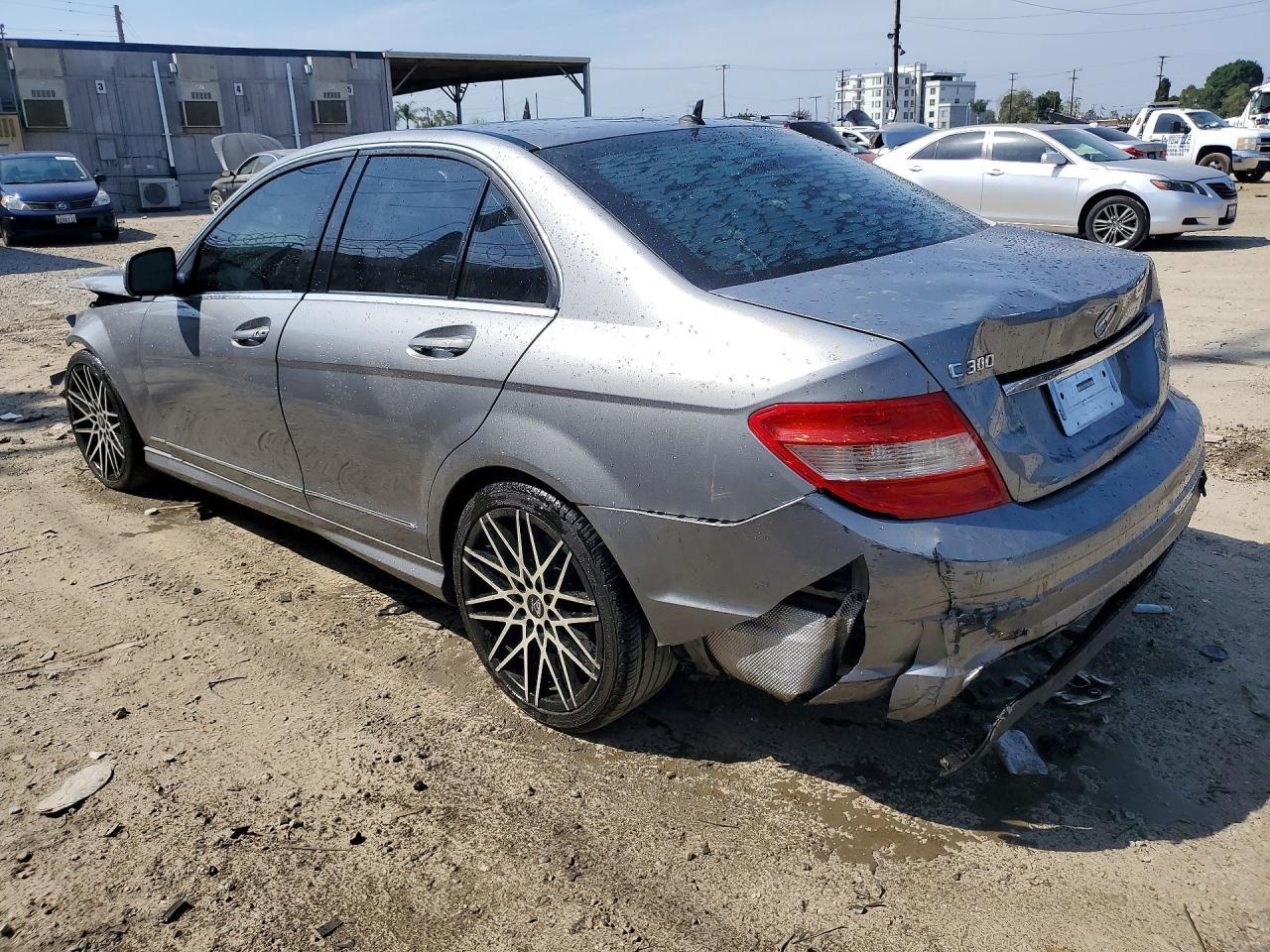 2009 Mercedes-Benz C 300 - Фото 2