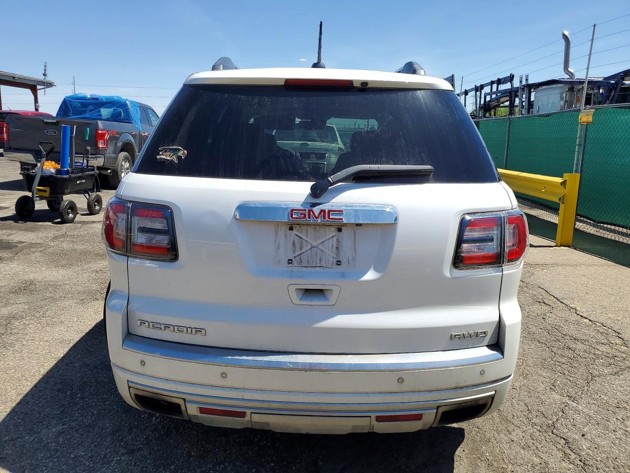 2016 GMC Acadia Denali - Фото 6