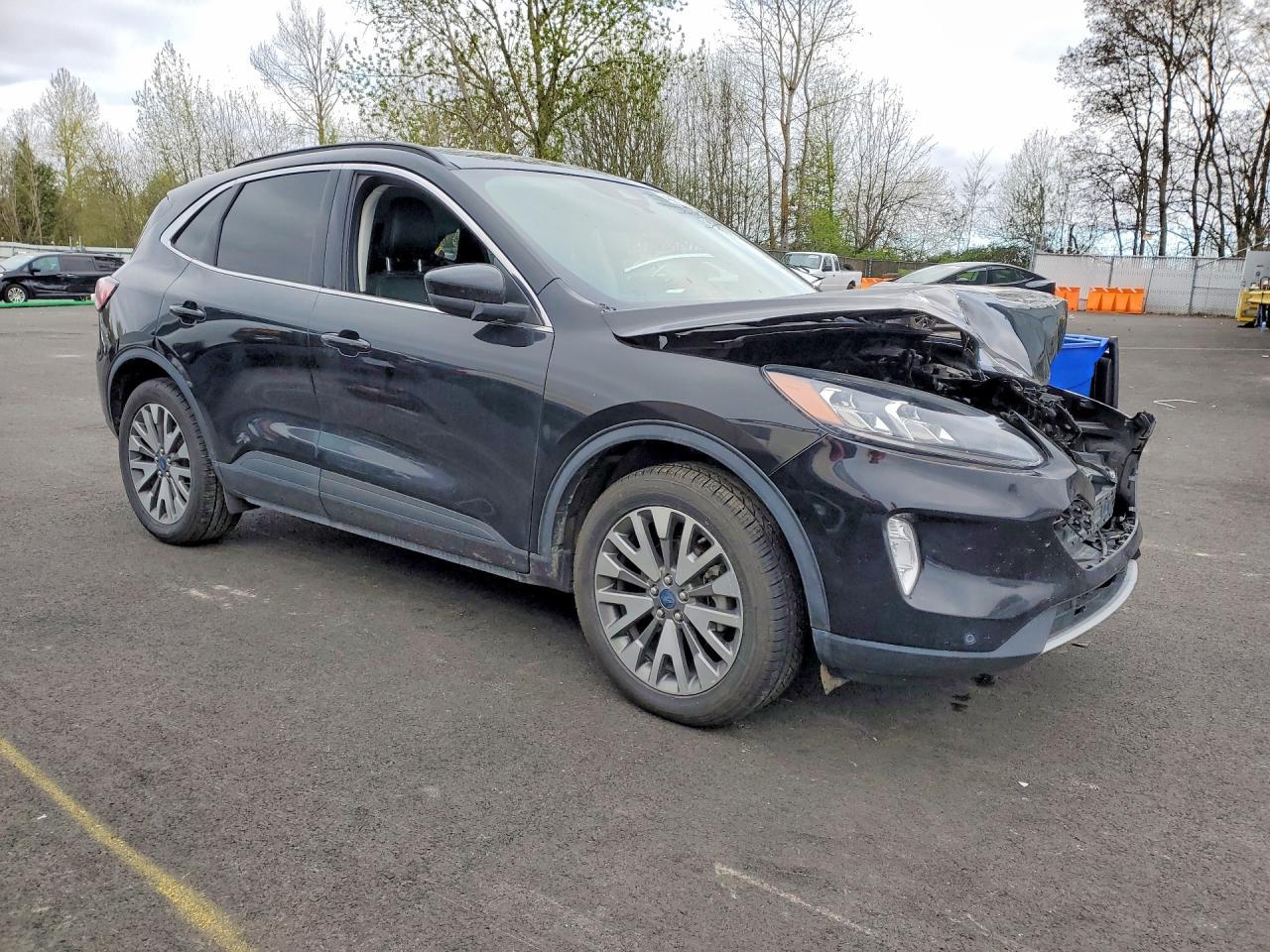 2022 Ford Escape Titanium - Фото 4