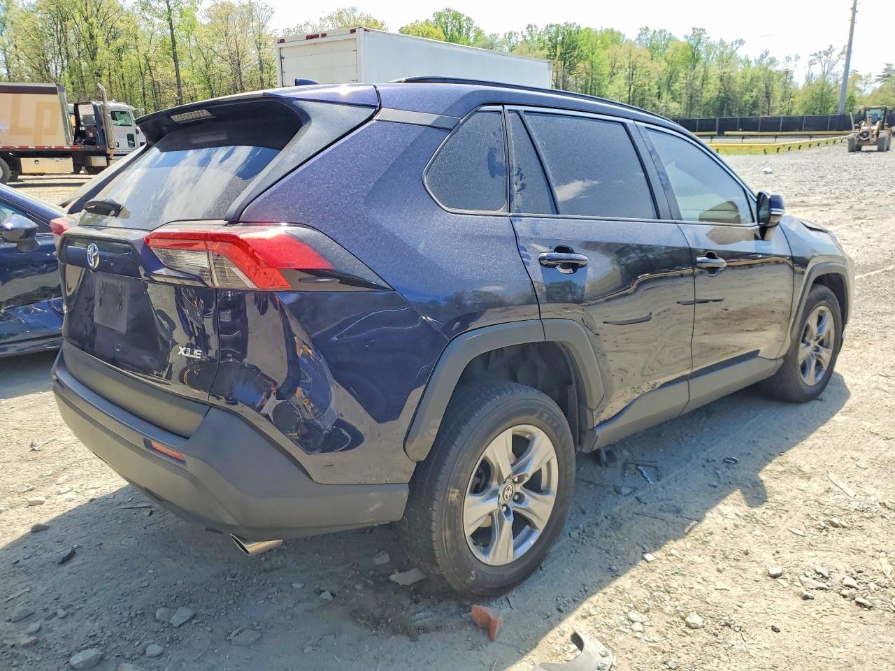 2024 Toyota Rav4 Xle - Фото 3