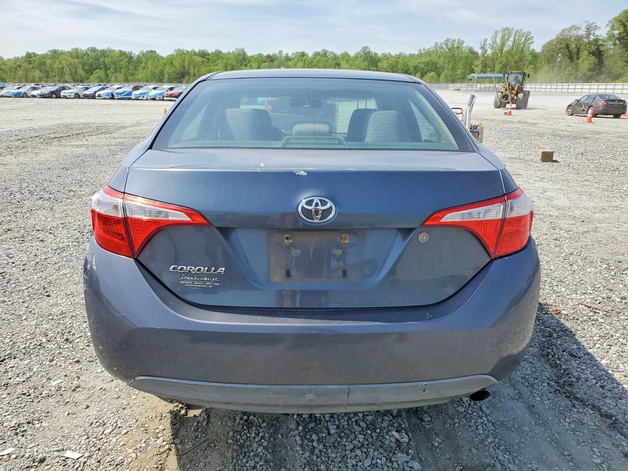 2015 Toyota Corolla L - Image 6