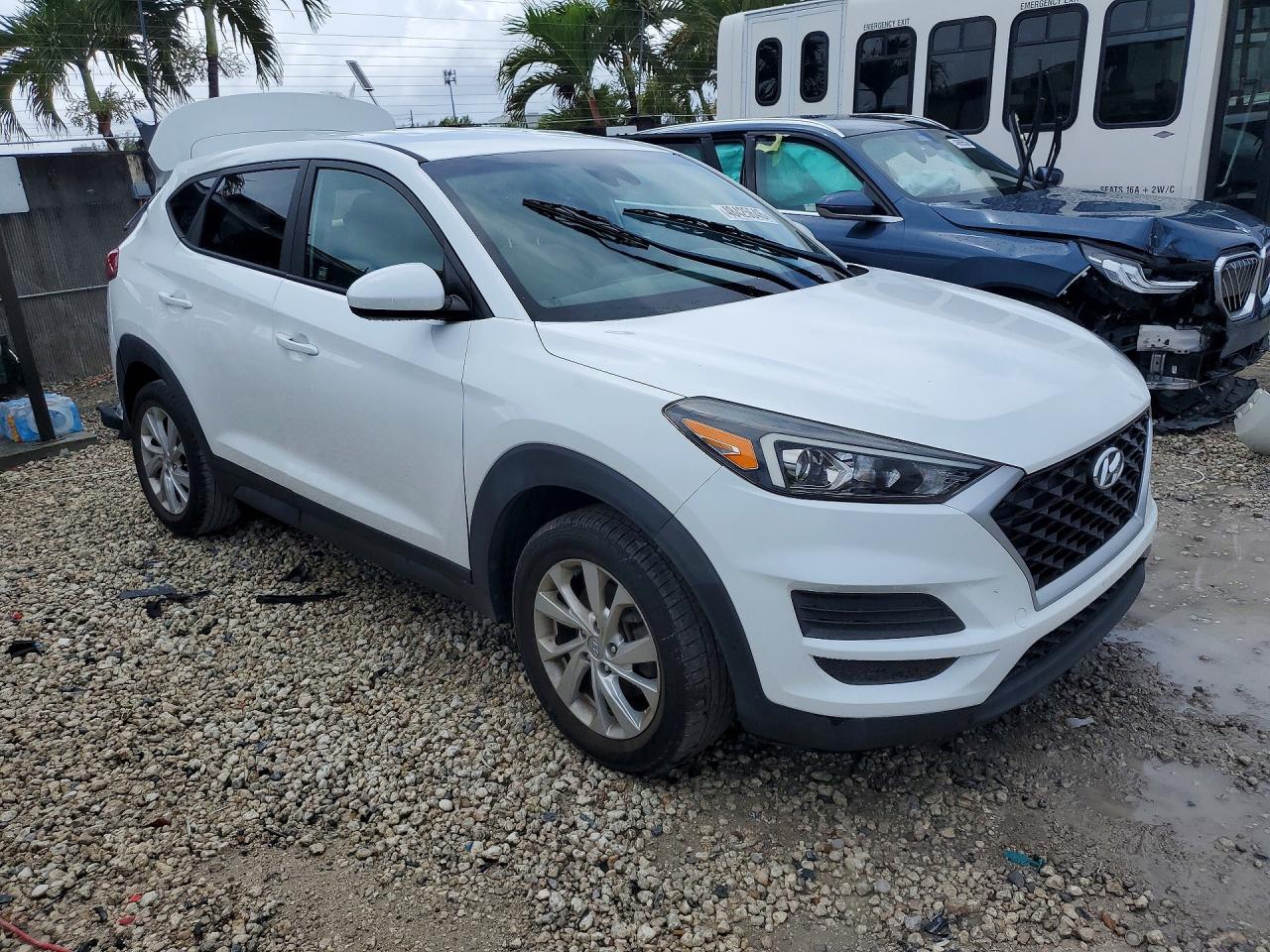2021 Hyundai Tucson Se - Фото 4