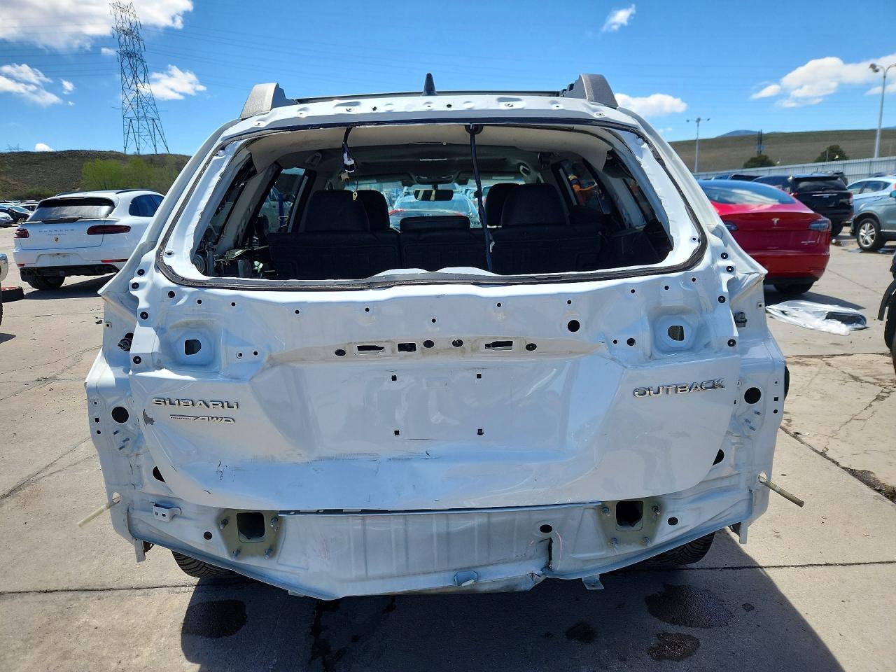 2018 Subaru Outback 2.5I Limited - Image 6