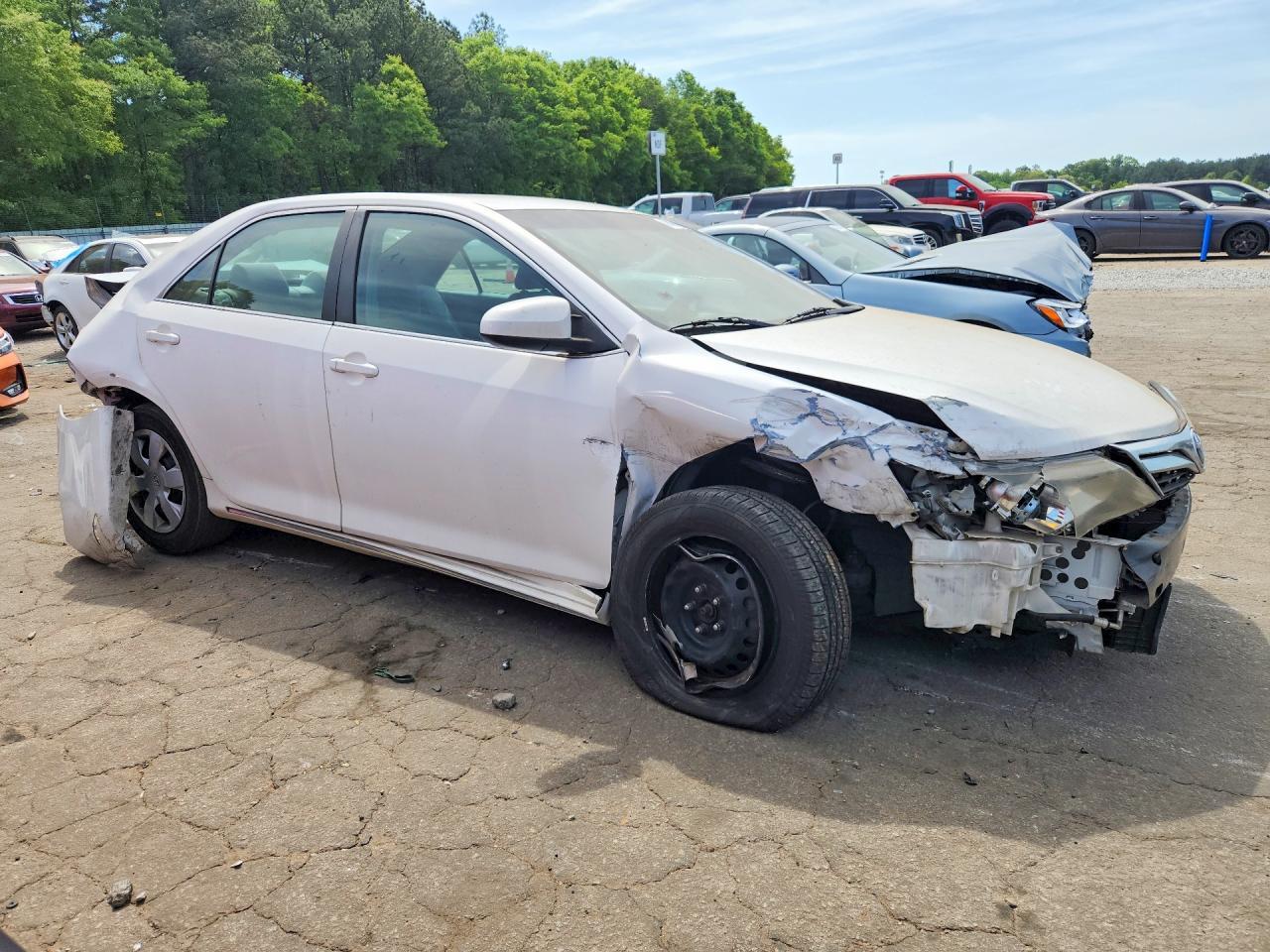 2012 Toyota Camry Le - Фото 4
