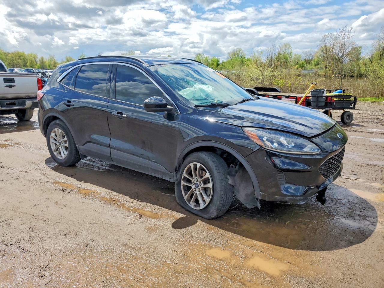 2020 Ford Escape Se - Фото 4