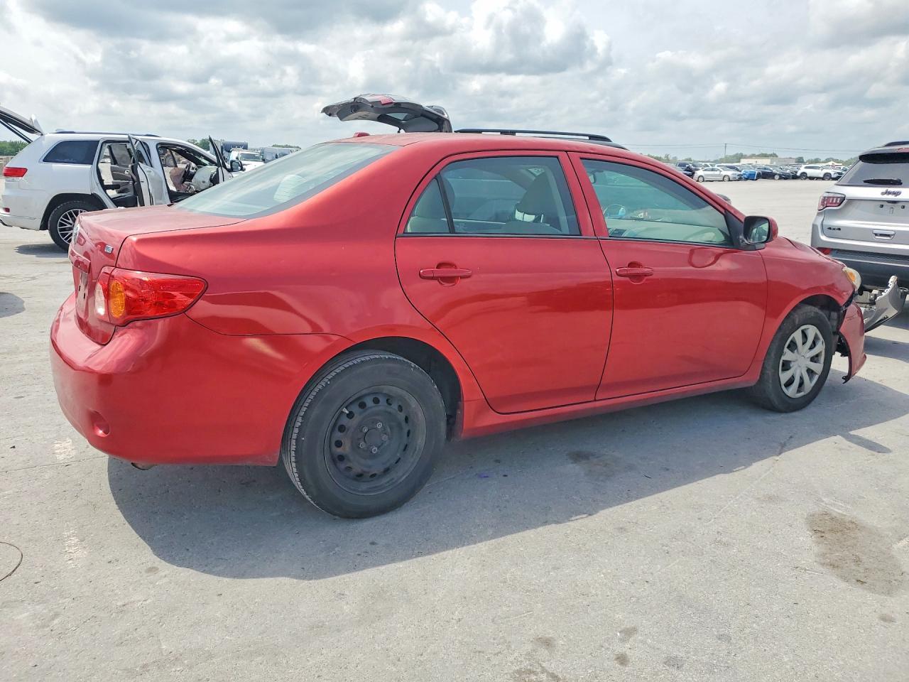 2010 Toyota Corolla Le - Фото 3