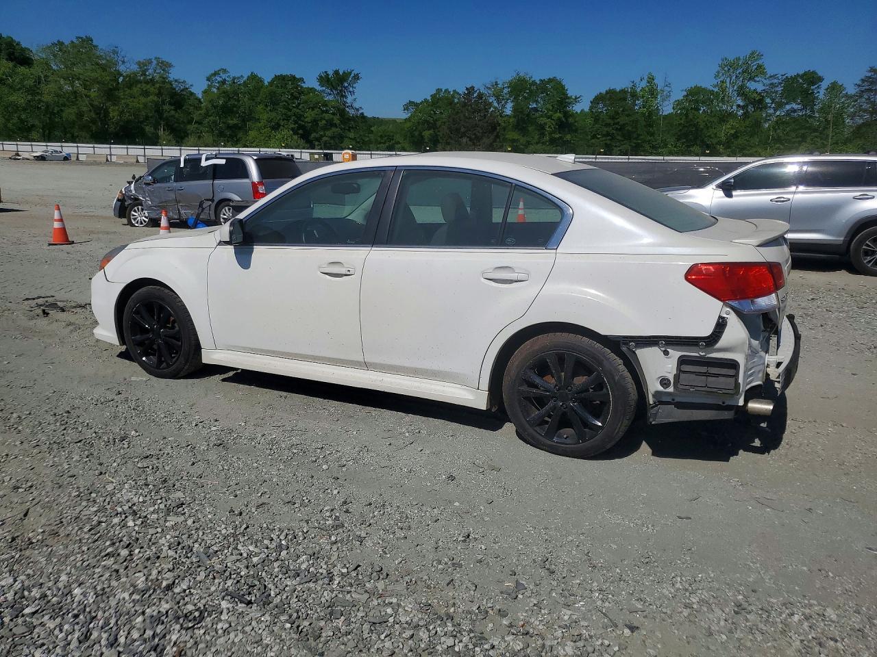 2013 Subaru Legacy 2.5I Limited - Фото 2
