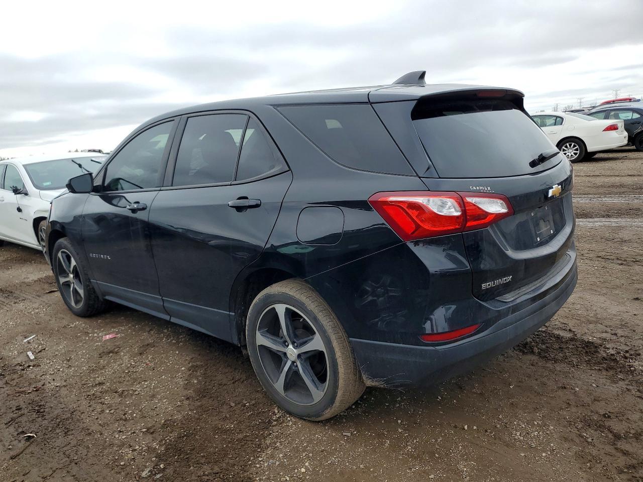 2020 Chevrolet Equinox Ls - Фото 2