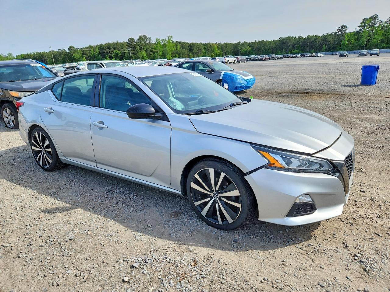 2019 Nissan Altima Sr - Image 4