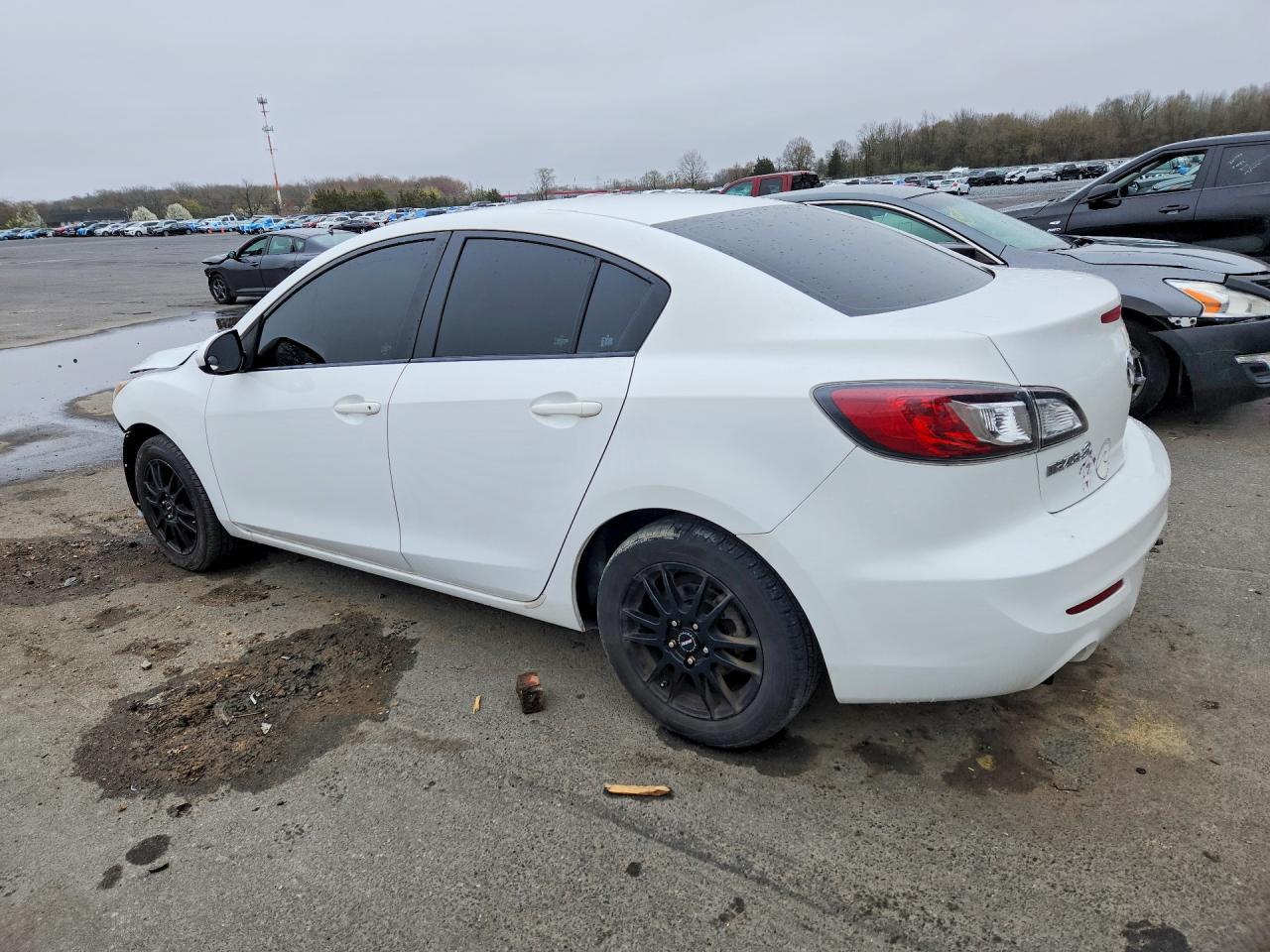 2013 Mazda 3 I - Фото 2