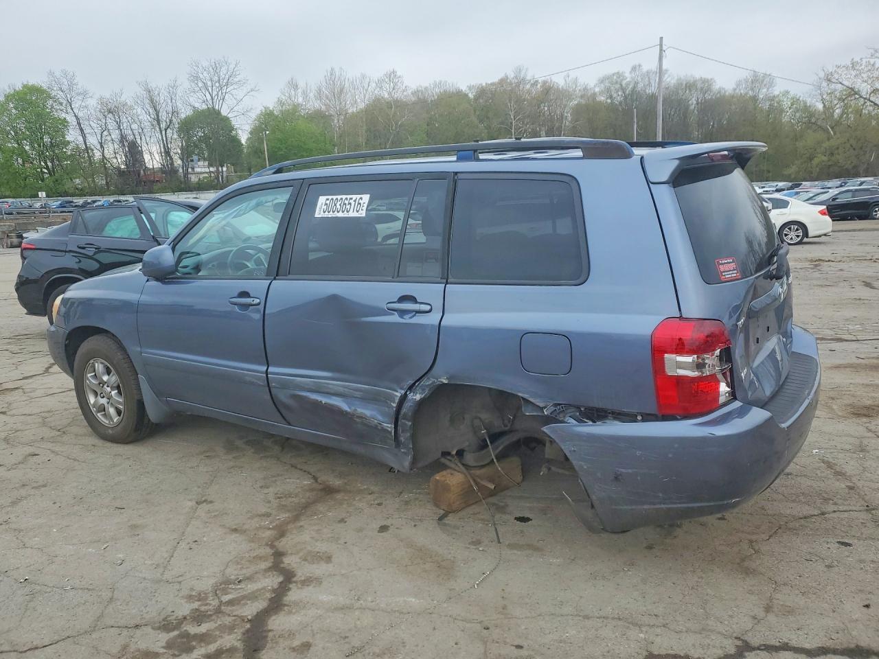 2004 Toyota Highlander Base - Image 2