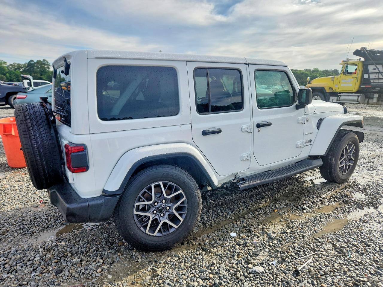 2024 Jeep Wrangler Sahara - Image 3