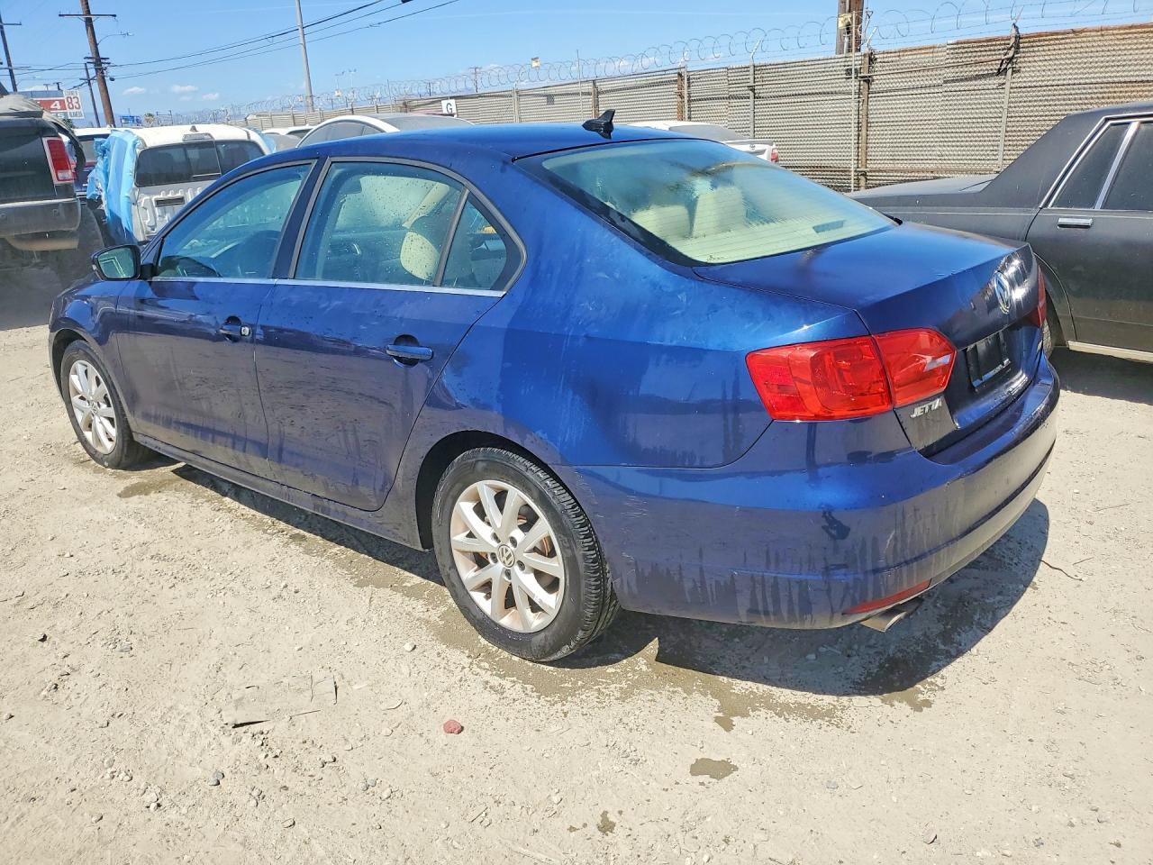 2014 Volkswagen Jetta Se - Фото 2