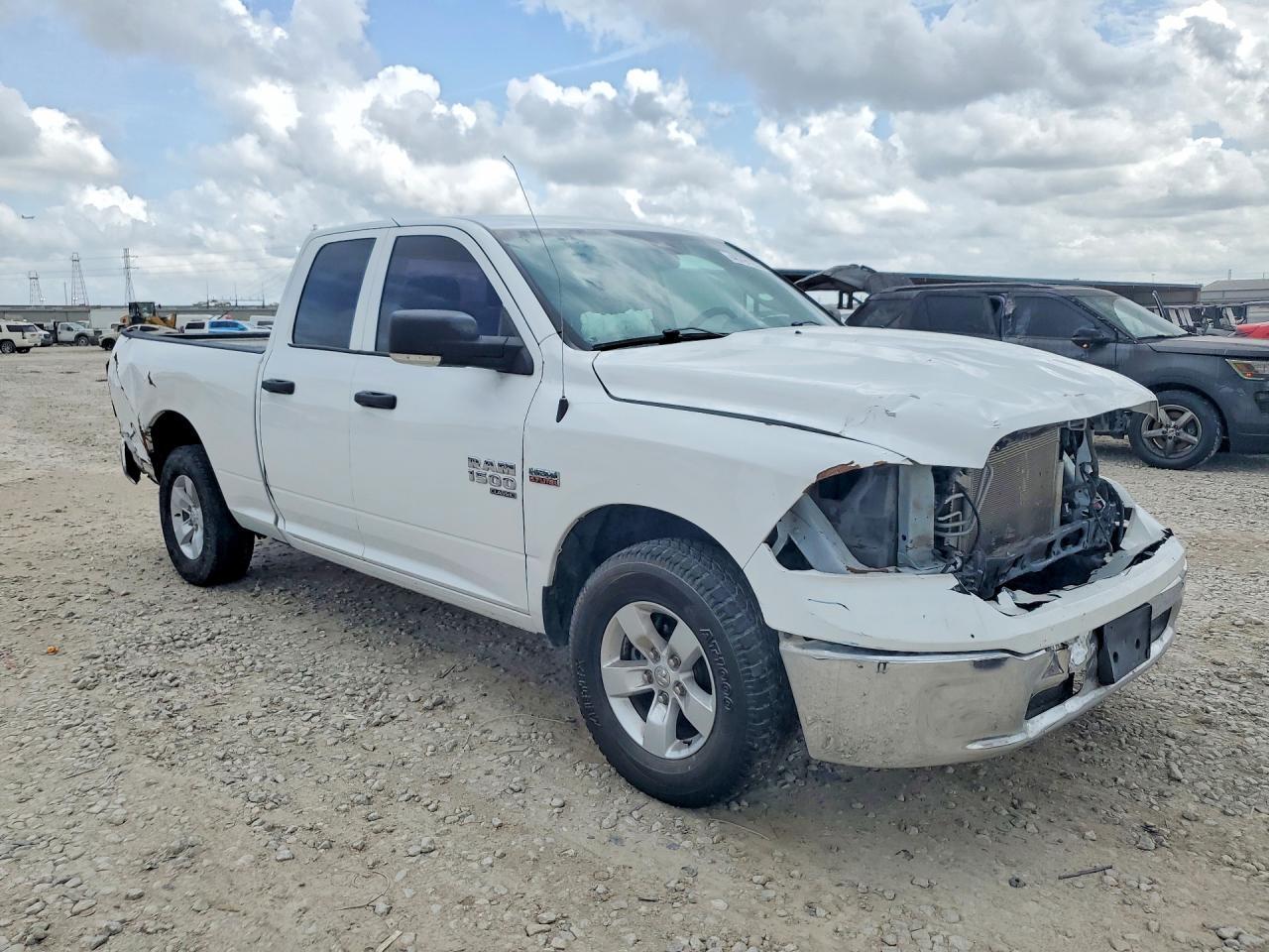 2021 Ram 1500 Classic Tradesman - Фото 4