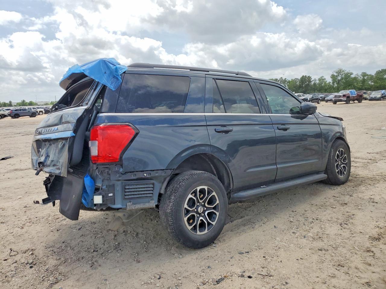 2024 Ford Expedition Xlt - Фото 3