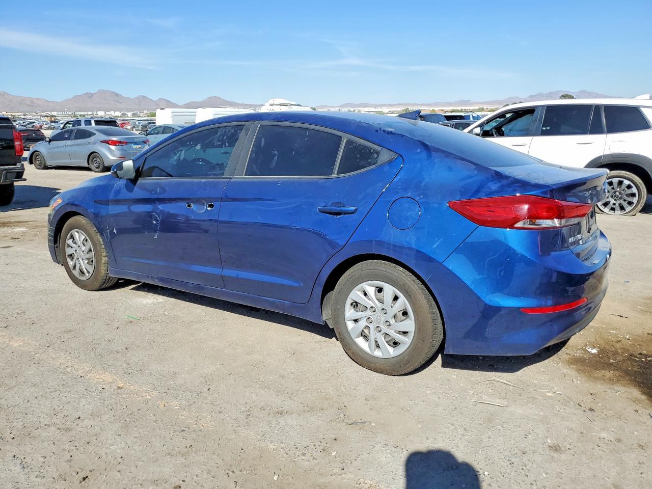 2018 Hyundai Elantra Se - Фото 2