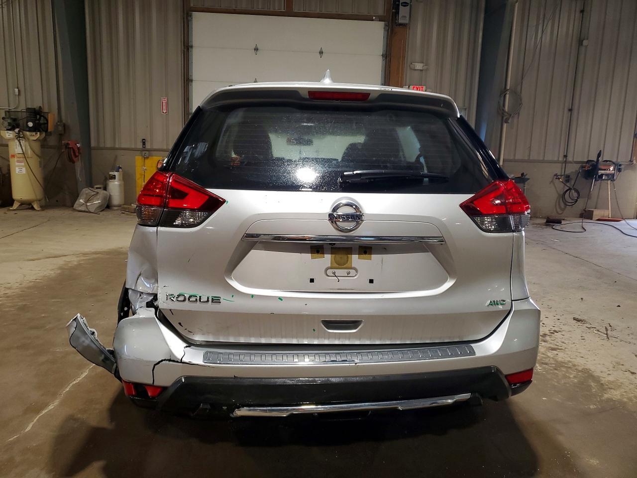 2017 Nissan Rogue S - Image 6