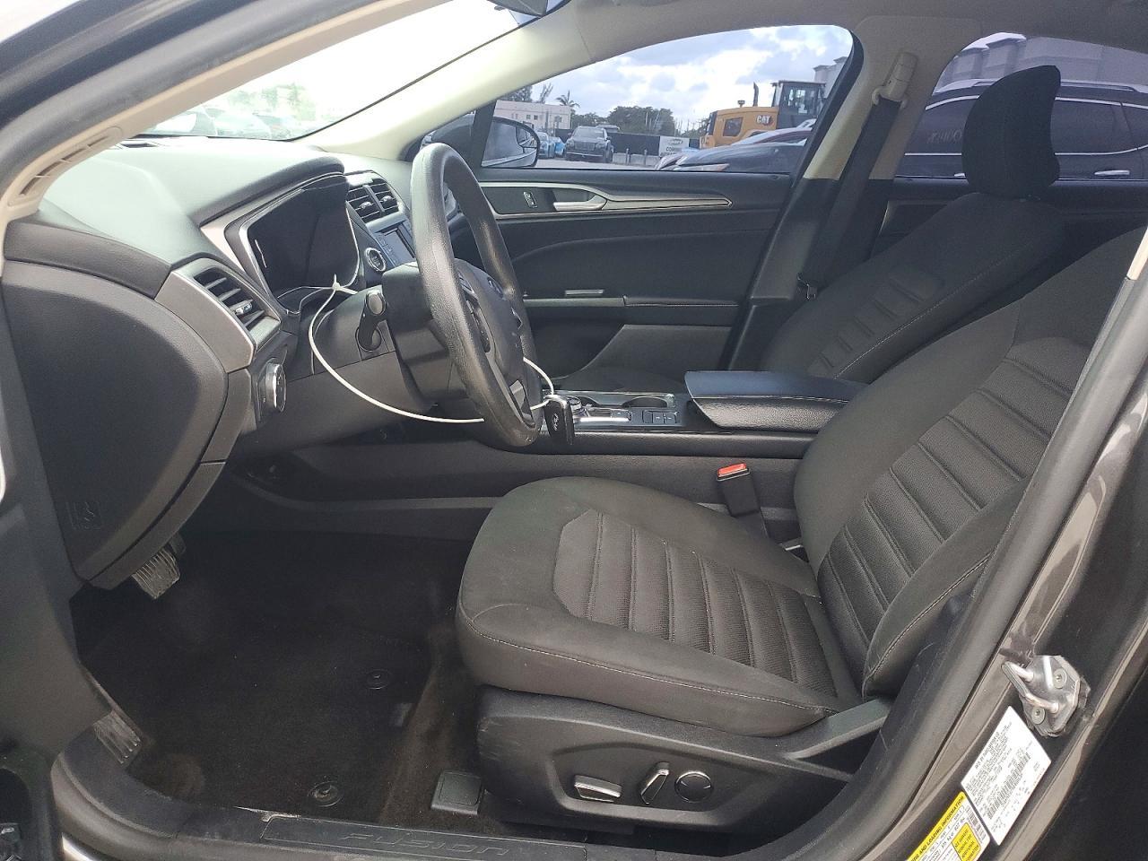 2017 Ford Fusion Se Hybrid - Image 7